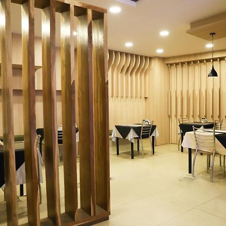 The Grand Hotel Āīzawl 외부 사진